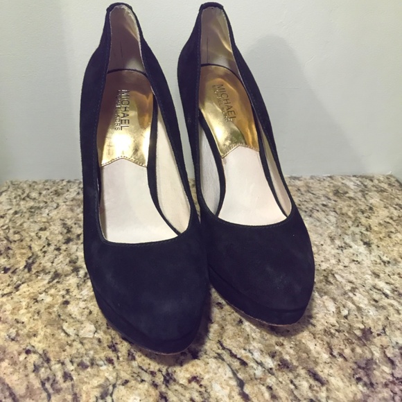 Michael Kors “York” black suede platform high heels - Picture 13 of 16